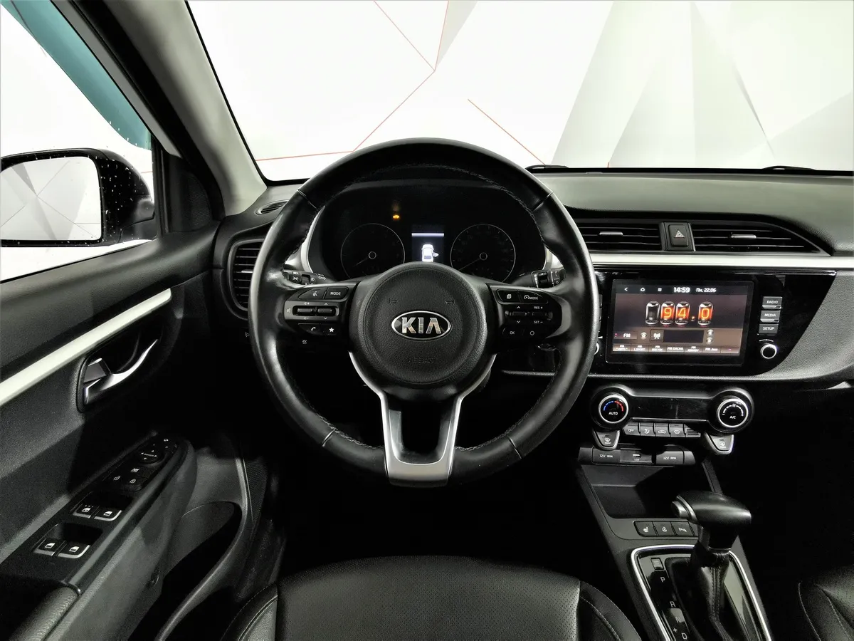 Kia Rio 1.6 AT (123 л.с.) Белый в АВИЛОН. Слайд №19