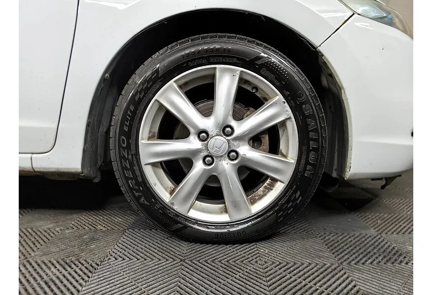 АВИЛОН - Honda Insight 1.3 CVT (88 л.с.) Белый - slide 15
