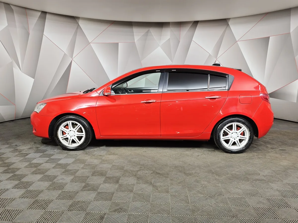 Geely Emgrand 7 1.8 MT (129 л.с.) Красный в АВИЛОН. Слайд №5
