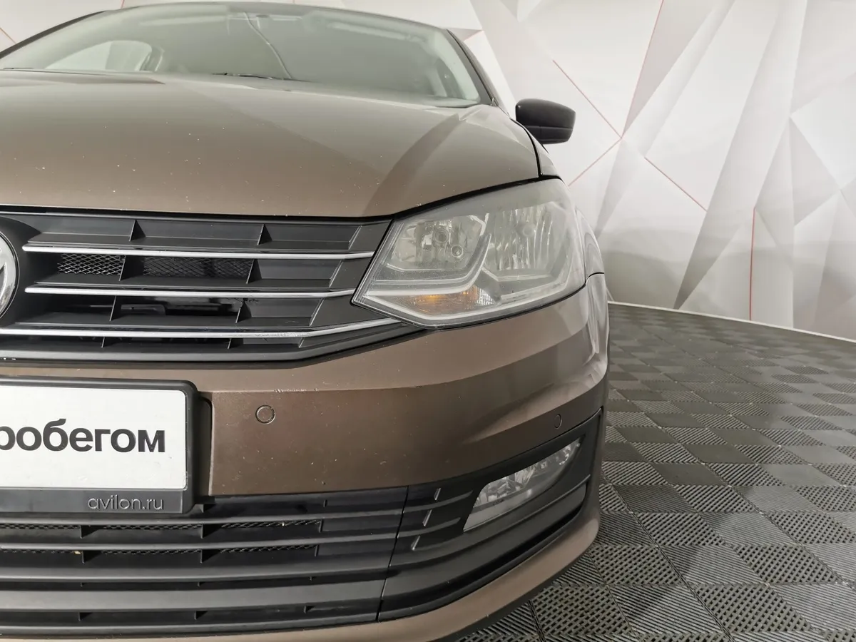 Volkswagen Polo 1.6 Tiptronic (105 л.с.) Comfortline Коричневый в АВИЛОН. Слайд №10