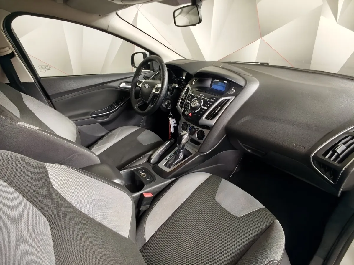 Ford Focus 1.6 Ti-VCT PowerShift (105 л.с.) Trend Белый в АВИЛОН. Слайд №13