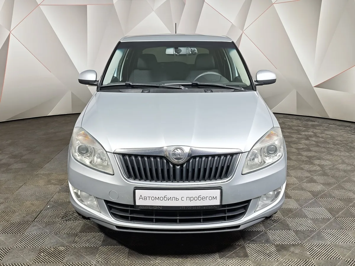 Skoda Fabia 1.6 AT (105 л.с.) Серебристый в АВИЛОН. Слайд №7