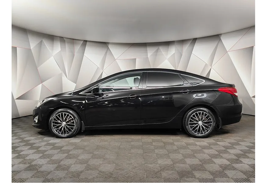Hyundai i40 2.0 AT (150 л.с.) Active Черный в АВИЛОН. Слайд №5