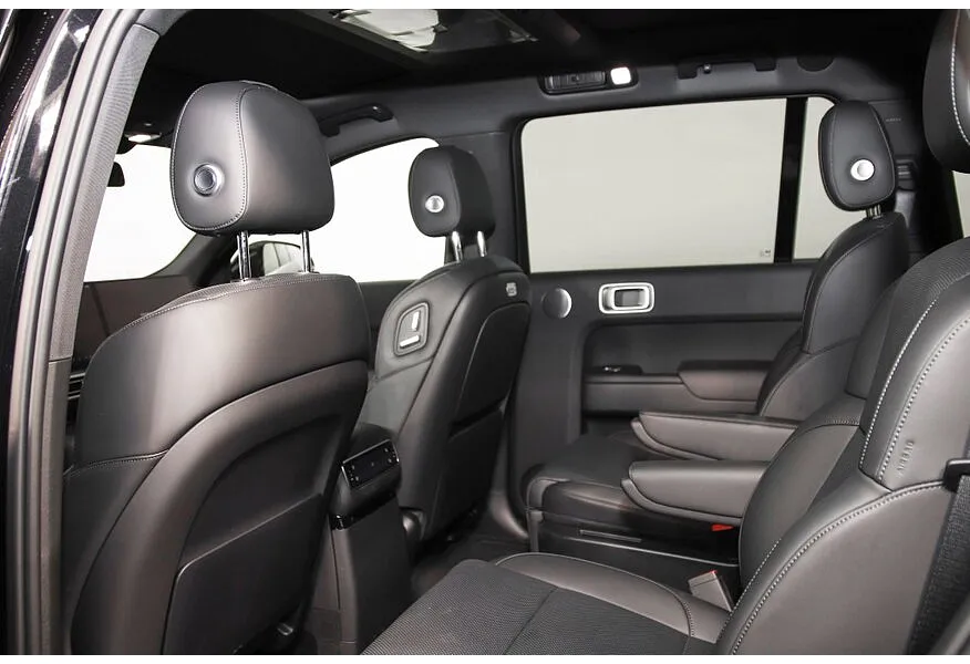 Li Auto L9 1.5 AT 4WD (449 л.с.) Ultra Черный в АВИЛОН. Слайд №10