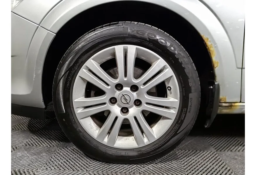 Opel Astra 1.6 AT (115 л.с.) Серебристый в АВИЛОН. Слайд №9