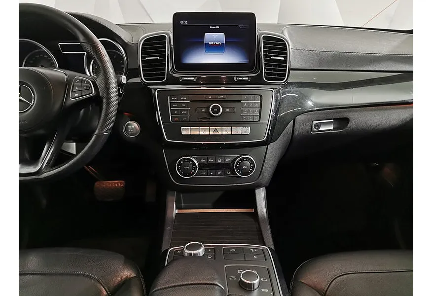 Mercedes-Benz GLS 400 4MATIC 9G-TRONIC (333 л.с.) Особая серия Черный в АВИЛОН. Слайд №15