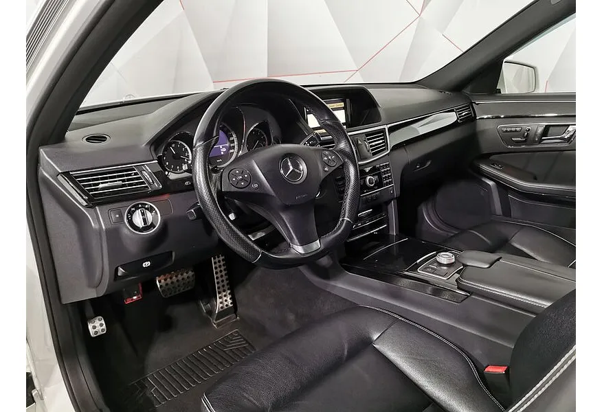 АВИЛОН - Mercedes-Benz E-Класс E 350 4MATIC 7G-Tronic Plus (272 л.с.) Белый - slide 7