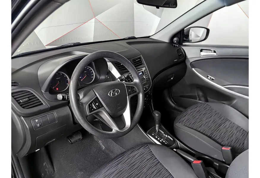 Hyundai Solaris 1.4 AT (107 л.с.) Comfort Черный в АВИЛОН. Слайд №19 Hyundai Solaris 1.4 AT (107 л.с.) Comfort Черный в АВИЛОН. Слайд №19