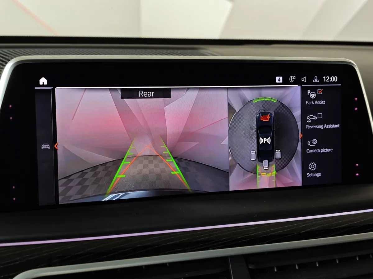 BMW 7 серия 730d xDrive Steptronic (249 л.с.) Base Локальная сборка Черный в АВИЛОН. Слайд №18