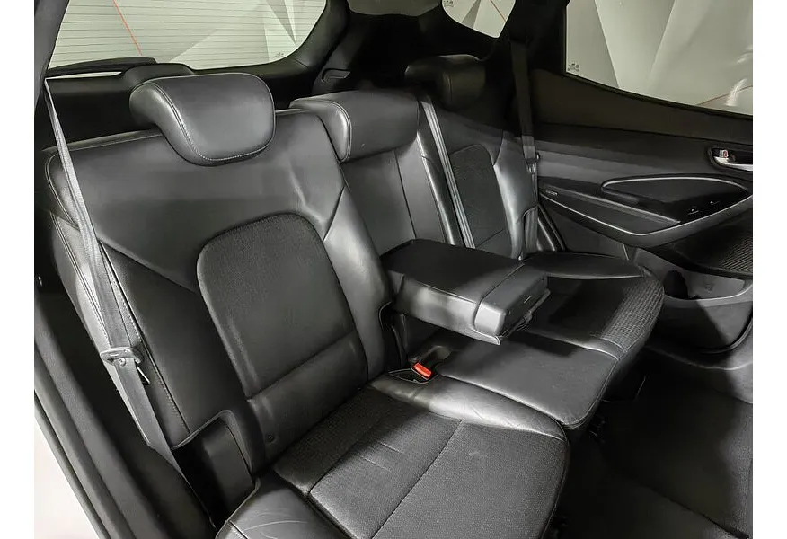 Hyundai Santa Fe 2.2 CRDi MT (197 л.с.) Белый в АВИЛОН. Слайд №17