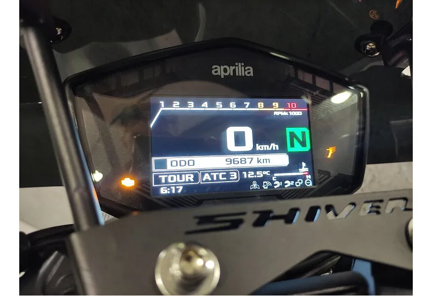 LIVE. Слайд №7