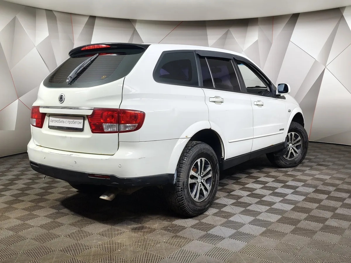 SsangYong Kyron 2.0 Xdi E-Tronic 4WD (141 л.с.) Белый в АВИЛОН. Слайд №2
