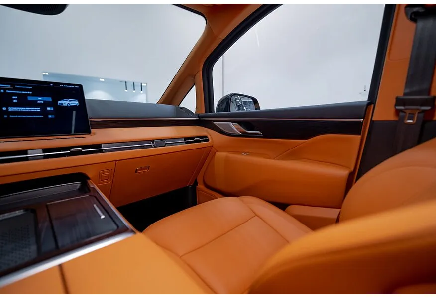 WEY 80 1.5T PHEV AT 4WD (487 л.с.) Premium Черный в АВИЛОН. Слайд №11