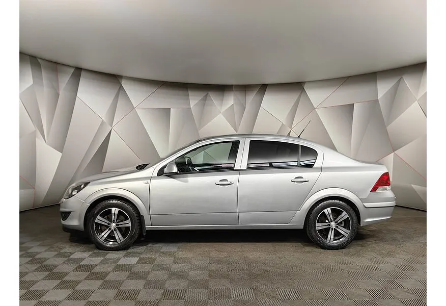 Opel Astra 1.8 AT (140 л.с.) base Серебристый в АВИЛОН. Слайд №5