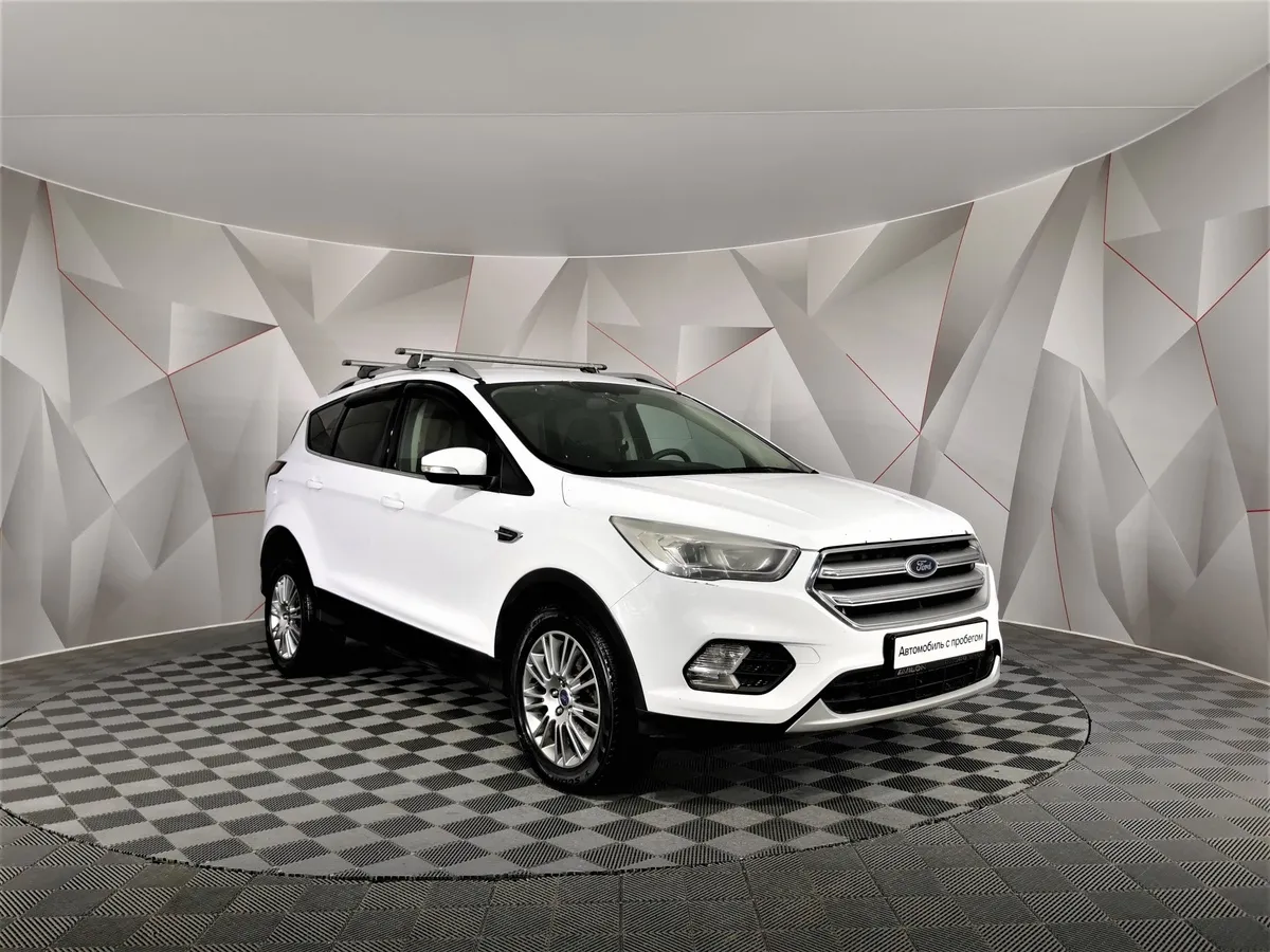 Ford Kuga 2.5 AT (150 л.с.) Titanium Белый в АВИЛОН. Слайд №3