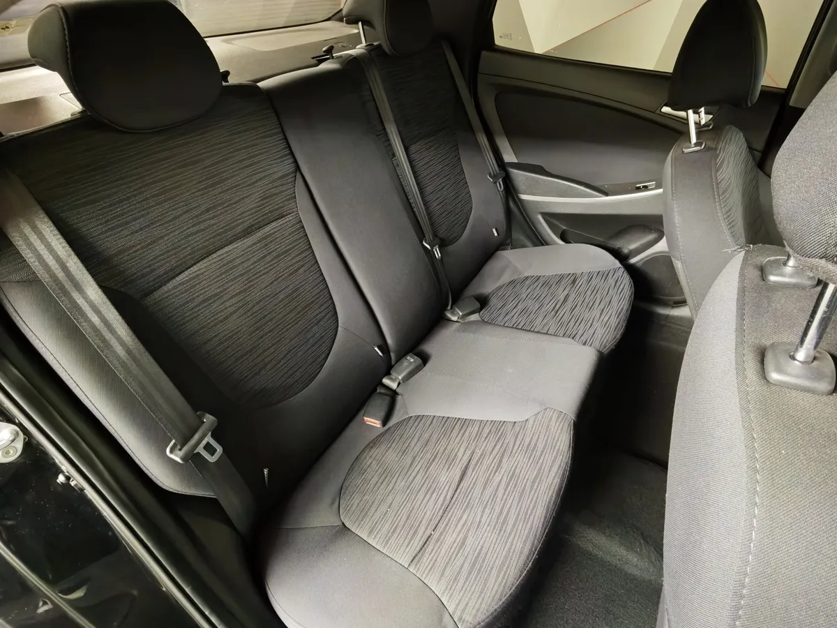 Hyundai Solaris 1.6 AT (123 л.с.) Classic Черный в АВИЛОН. Слайд №17