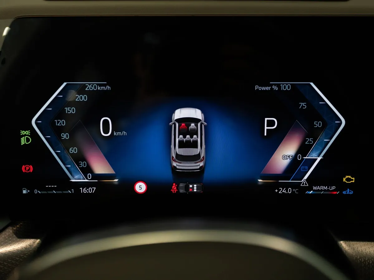 BMW X1 xDrive25 Li (204 л.с.) Белый в АВИЛОН. Слайд №19