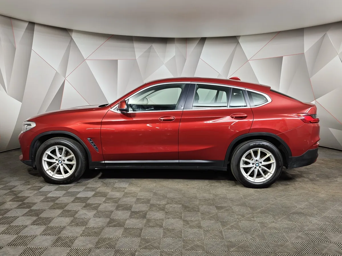 BMW X4 xDrive20i Steptronic (184 л.с.) Lifestyle Красный в АВИЛОН. Слайд №5