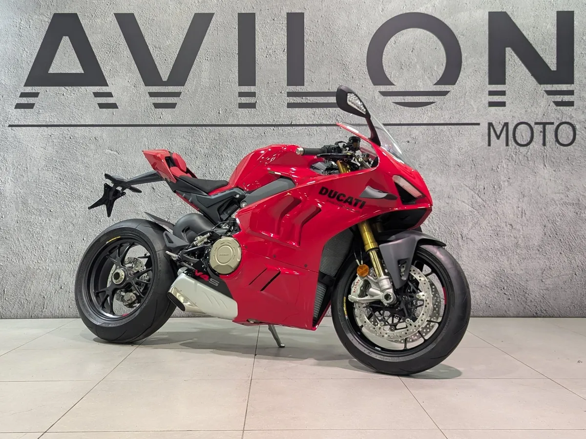 АВИЛОН - Ducati Panigale V4 1100 см³ (214 л.с.) 1103 Красный - slide 10003000