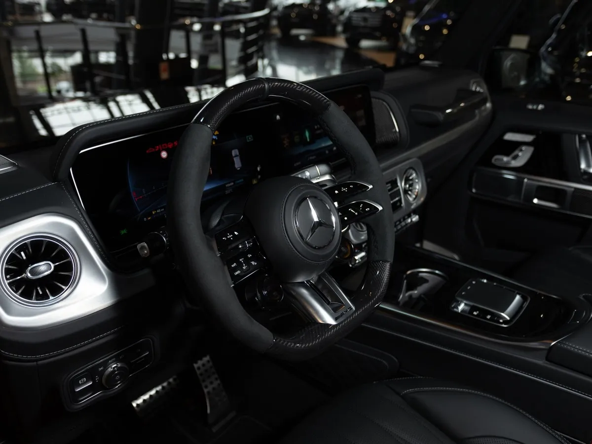 Mercedes-Benz G-Класс G 63 AMG Speedshift 4Matic (585 л.с.) Черный в АВИЛОН. Слайд №8