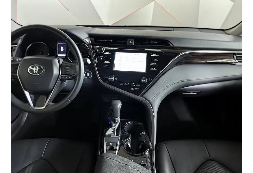 Toyota Camry 2.5 AT (181 л.с.) Черный в АВИЛОН. Слайд №15