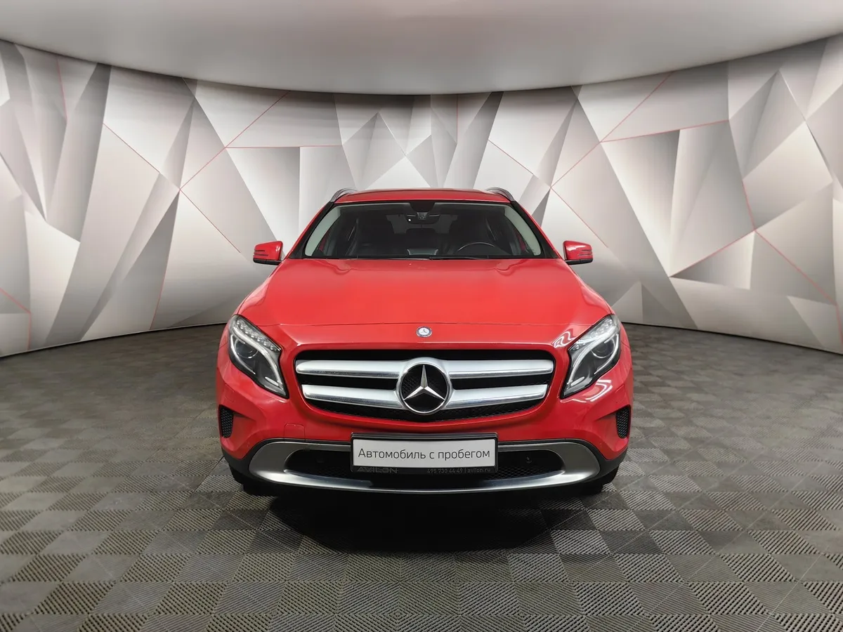 Mercedes-Benz GLA 200 7G-DCT (150 л.с.) Особая серия Красный в АВИЛОН. Слайд №7