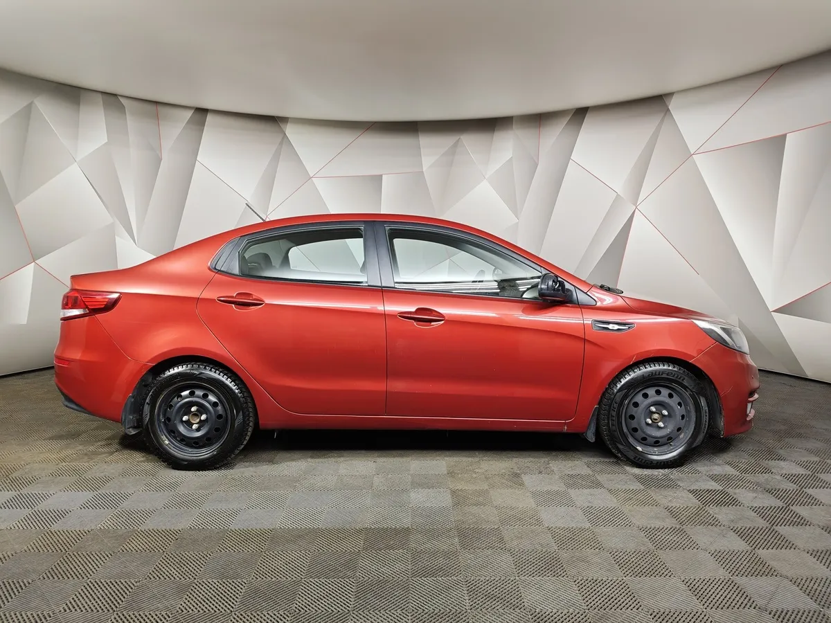 Kia Rio 1.6 AT (123 л.с.) Красный в АВИЛОН. Слайд №6