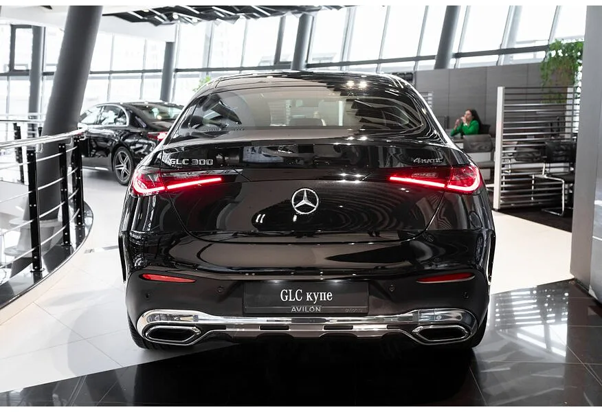 Mercedes-Benz GLC Купе 300 9G-TRONIC 4MATIC (272 л.с.) Черный в АВИЛОН. Слайд №6