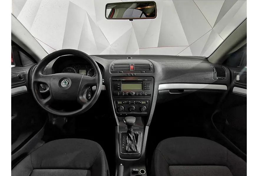 Skoda Octavia 1.6 Tiptronic (102 л.с.) Красный в АВИЛОН. Слайд №14