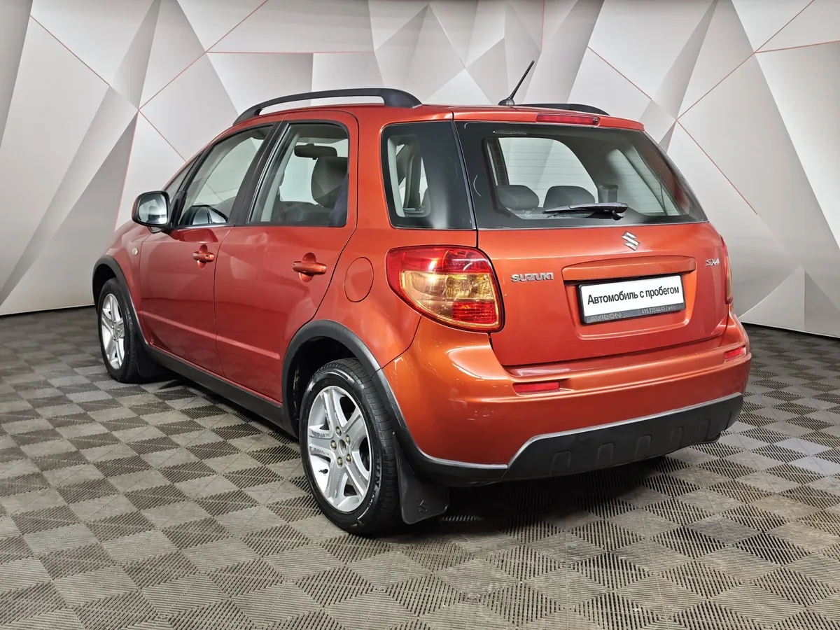 Suzuki SX4 1.6 MT (107 л.с.) Оранжевый в АВИЛОН. Слайд №4