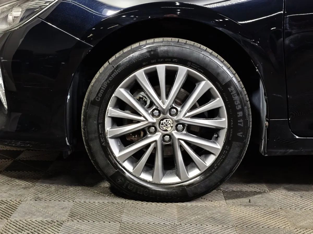 Toyota Camry 2.5 AT (181 л.с.) Классик Черный в АВИЛОН. Слайд №9