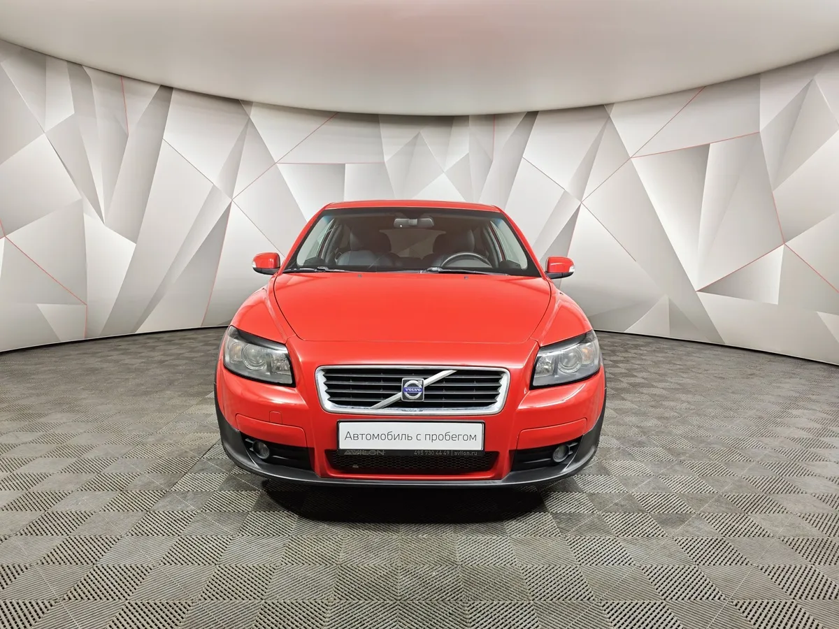 Volvo C30 1.6 MT (100 л.с.) Красный в АВИЛОН. Слайд №7