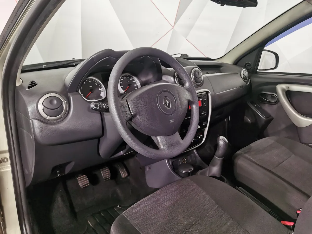 Renault Duster 1.6 MT (114 л.с.) Бежевый в АВИЛОН. Слайд №18