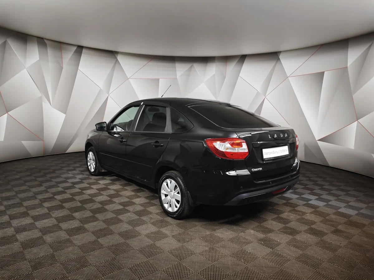 ВАЗ (Lada) Granta 1.6 MT 8кл (87 л.с.) Черный в АВИЛОН. Слайд №4