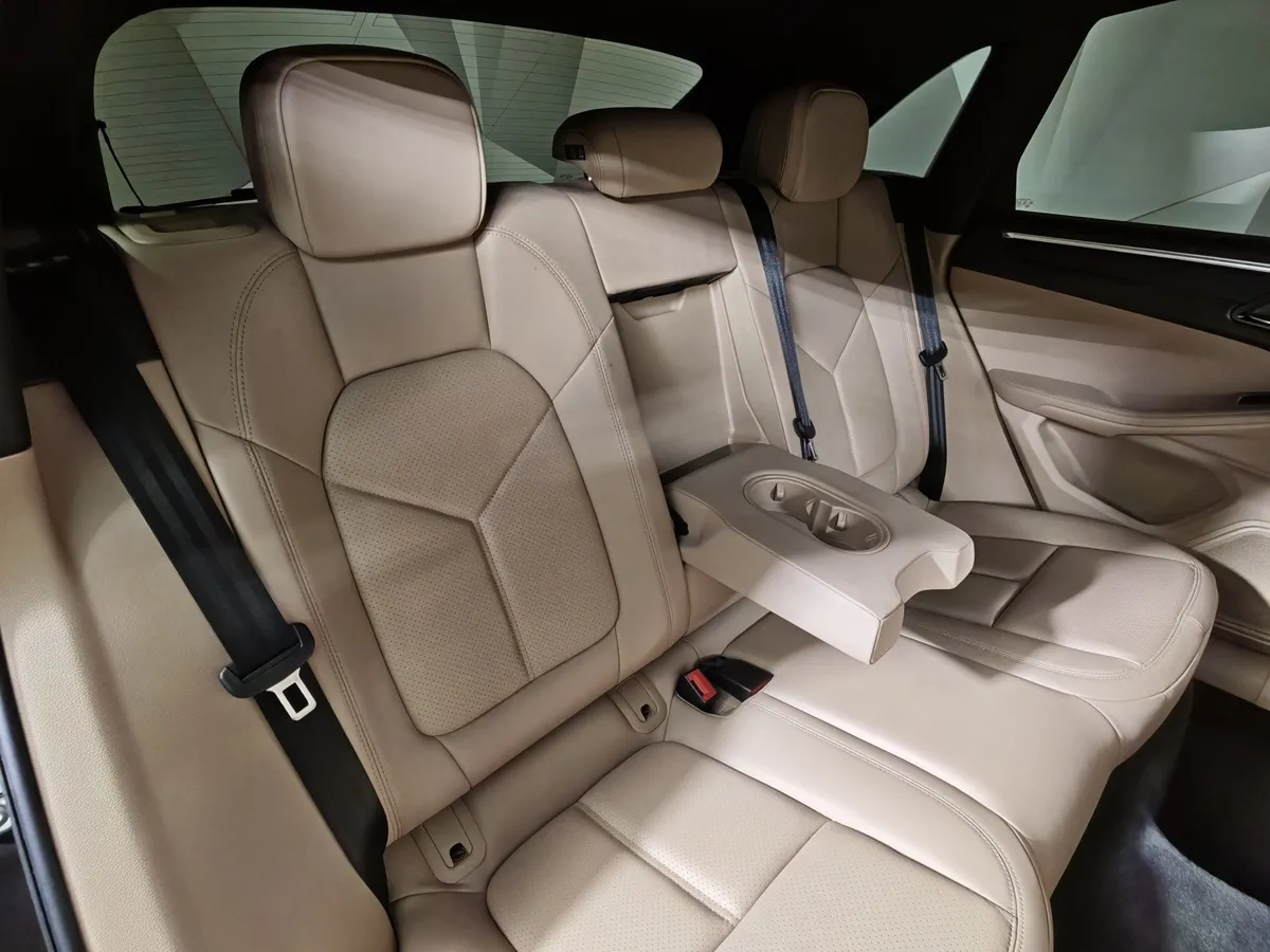 Porsche Macan 2.0 PDK AWD (252 л.с.) Коричневый в АВИЛОН. Слайд №17