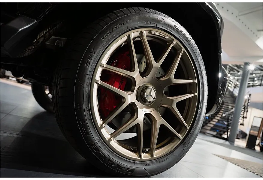 Mercedes-Benz G-Класс G 63 AMG Speedshift 4Matic (585 л.с.) Черный в АВИЛОН. Слайд №13