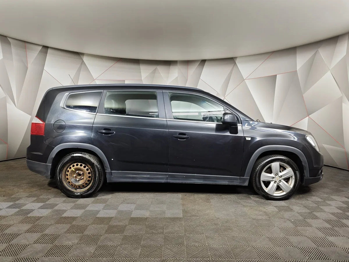 Chevrolet Orlando 1.8 AT (141 л.с.) Черный в АВИЛОН. Слайд №6