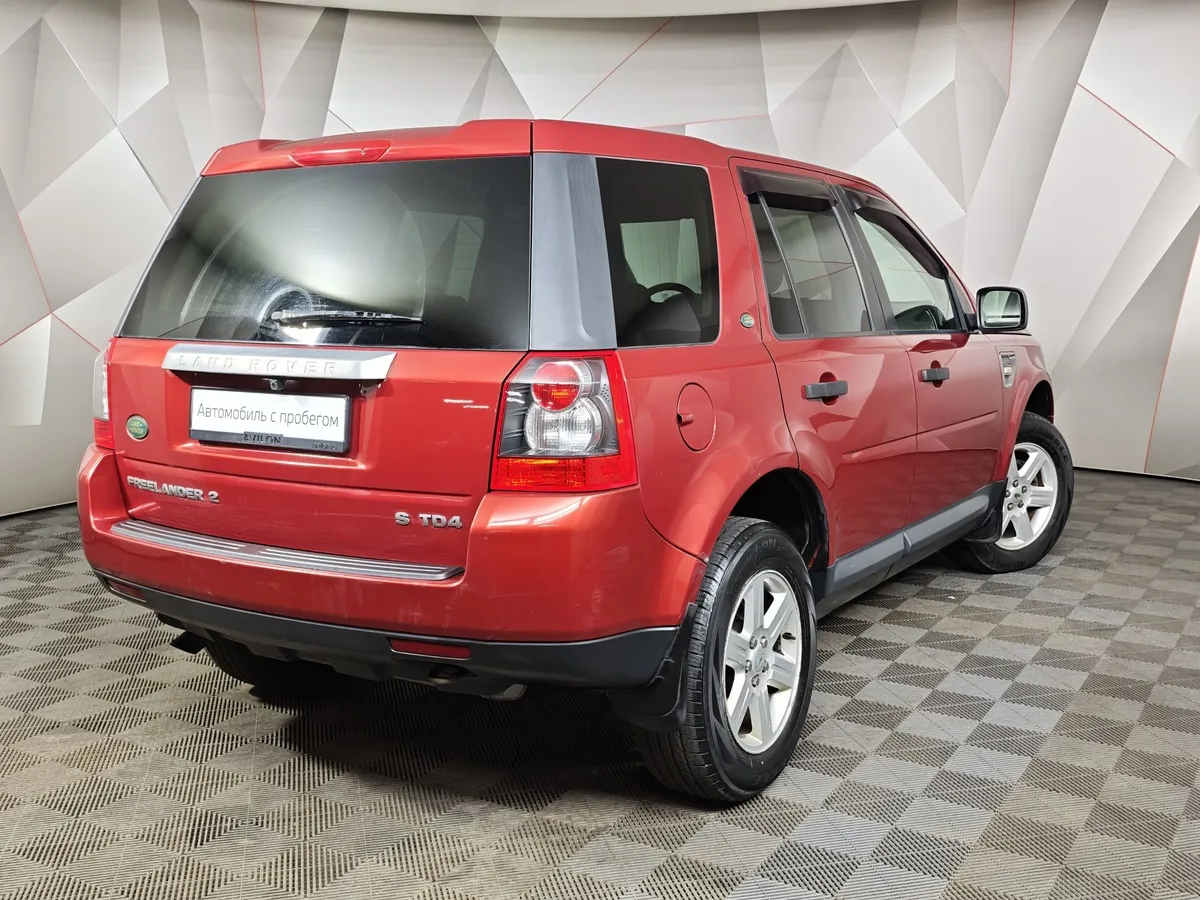 Land Rover Freelander 2.2 TD AT (160 л.с.) Красный в АВИЛОН. Слайд №2