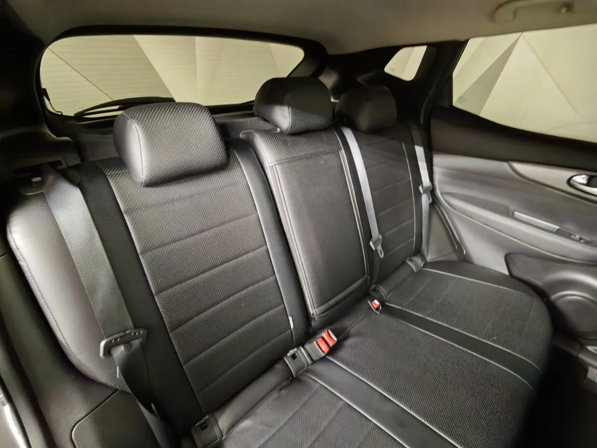 Nissan Qashqai 2.0 CVT (144 л.с.) Черный в АВИЛОН. Слайд №15
