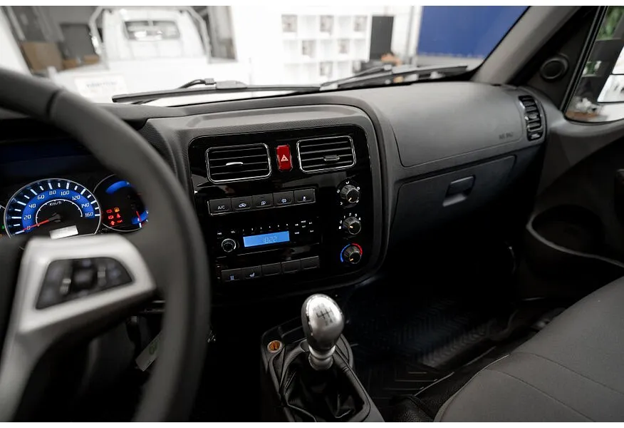 Sollers Argo 2.0d MT RWD LWB (130 л.с.) 3.5T Белый в АВИЛОН. Слайд №8