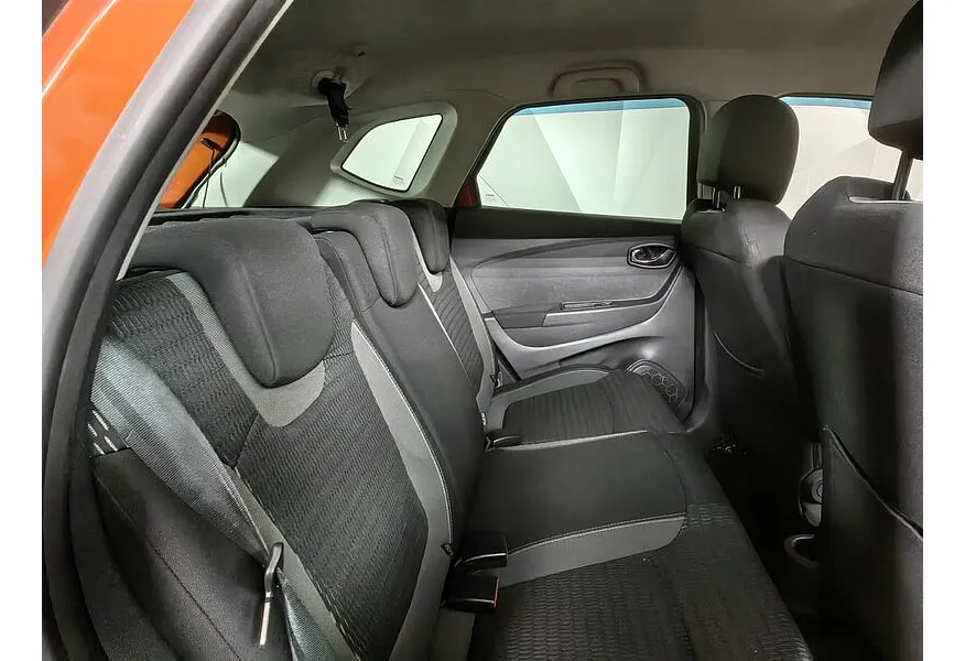 Renault Kaptur 1.6 X-tronic (114 л.с.) Life Оранжевый в АВИЛОН. Слайд №15