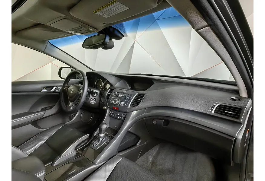 LIVE. Слайд №9