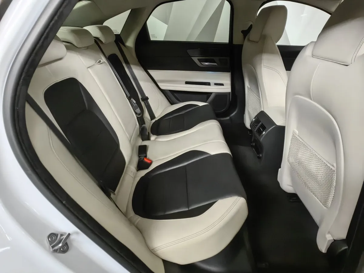 Jaguar XF 3.0 AT AWD (380 л.с.) S Белый в АВИЛОН. Слайд №16
