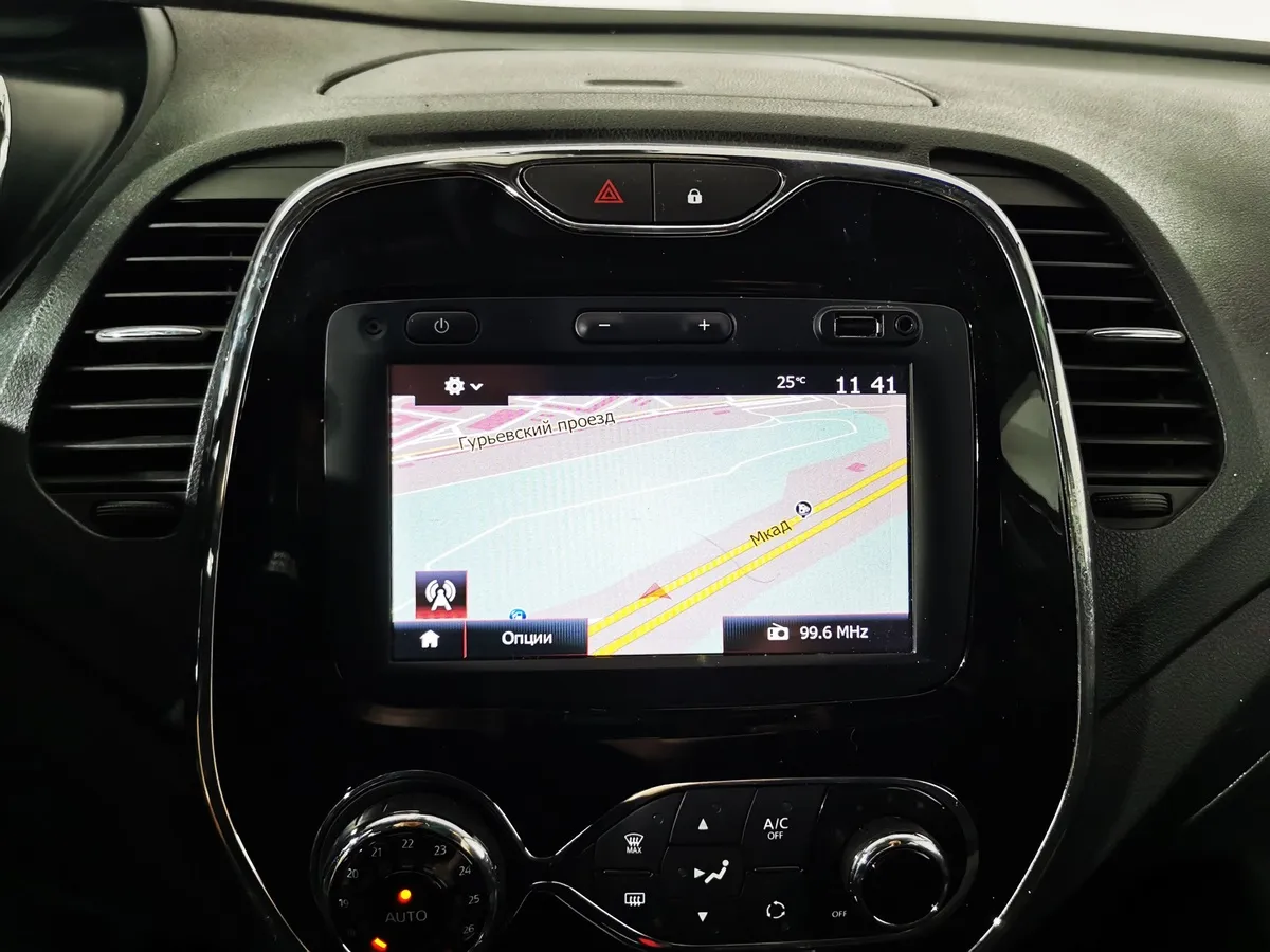 Renault Kaptur 2.0 AT AWD (143 л.с.) Зеленый в АВИЛОН. Слайд №22