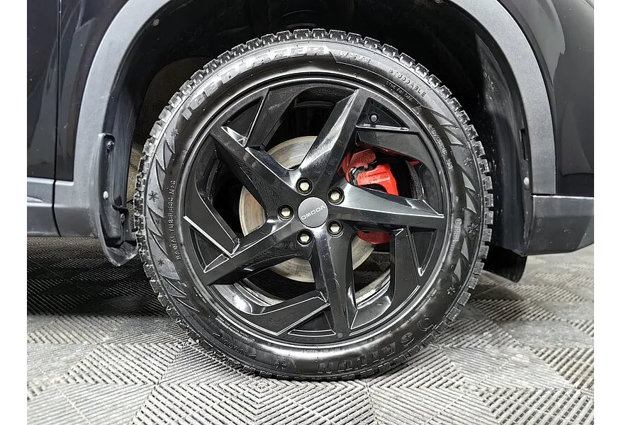 Omoda C5 1.6T DCT 4WD (150 л.с.) Supreme Черный в АВИЛОН. Слайд №9