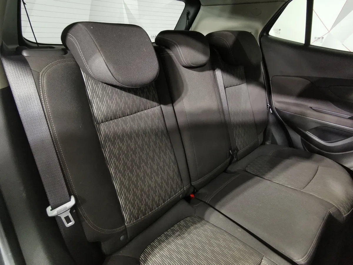Opel Mokka 1.8 MT (140 л.с.) Черный в АВИЛОН. Слайд №16