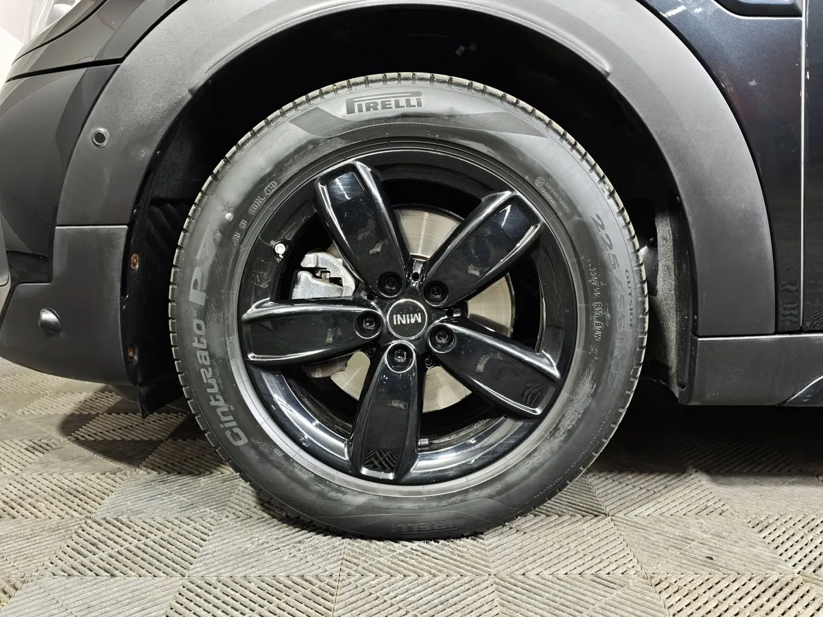 Mini Countryman 1.5 AT (136 л.с.) Черный в АВИЛОН. Слайд №7