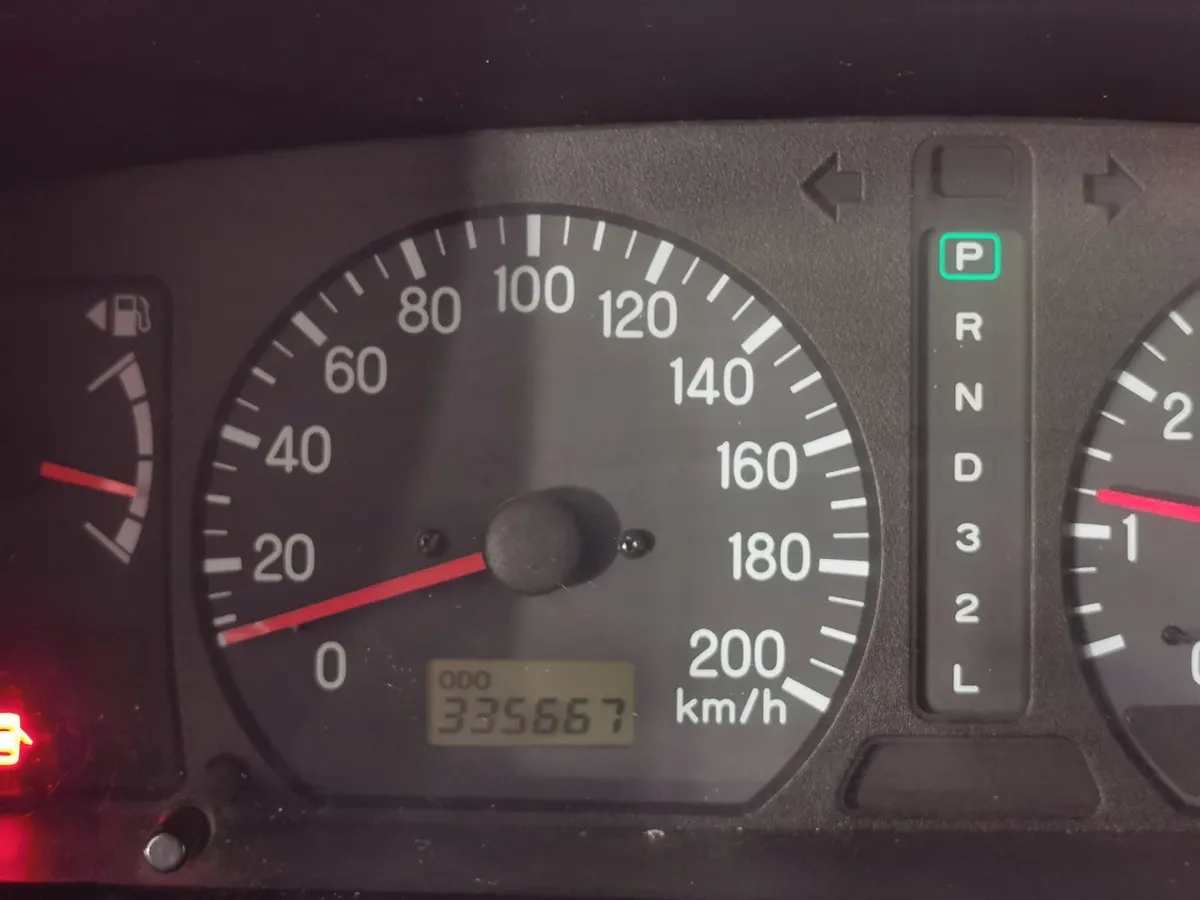 Mitsubishi Pajero Sport 3.0 AT (170 л.с.) Бежевый в АВИЛОН. Слайд №17