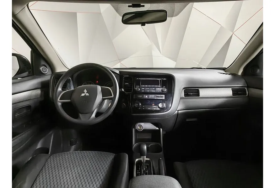 Mitsubishi Outlander 2.0 CVT (146 л.с.) Invite Черный в АВИЛОН. Слайд №14
