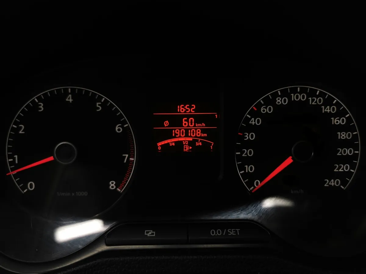 Volkswagen Polo 1.6 Tiptronic (105 л.с.) Comfortline Белый в АВИЛОН. Слайд №16